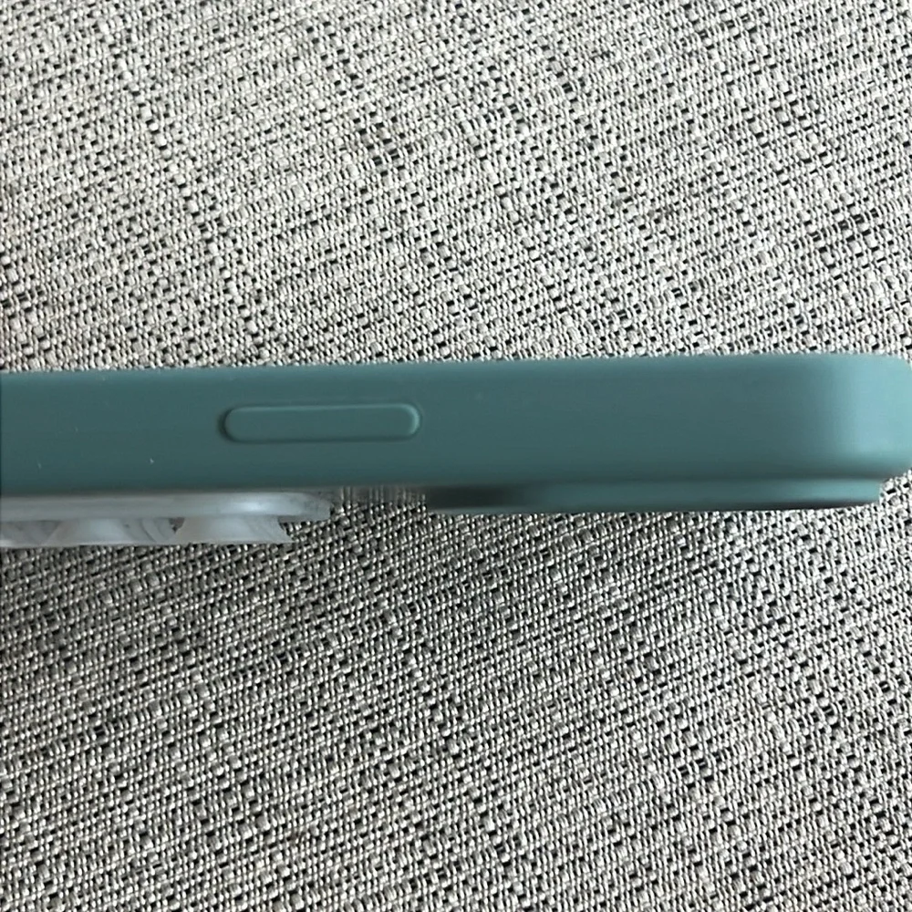 iPhone 15 Pro MagSafe Case OCTOBUDDY Silicone Phone Case - Gray/Green